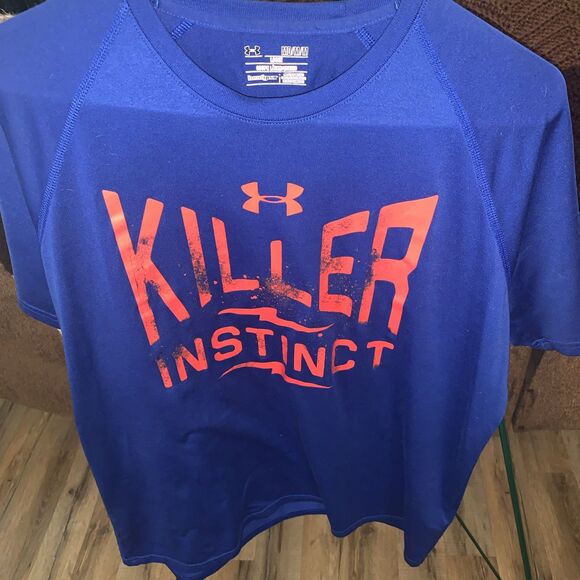 Men’s Size medium Under Armour T-shirt - Picture 1 of 4